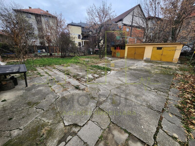 Timisoara Ultracentral. Parter inalt. Intrare separata. Teren 403 mp in proprietate.